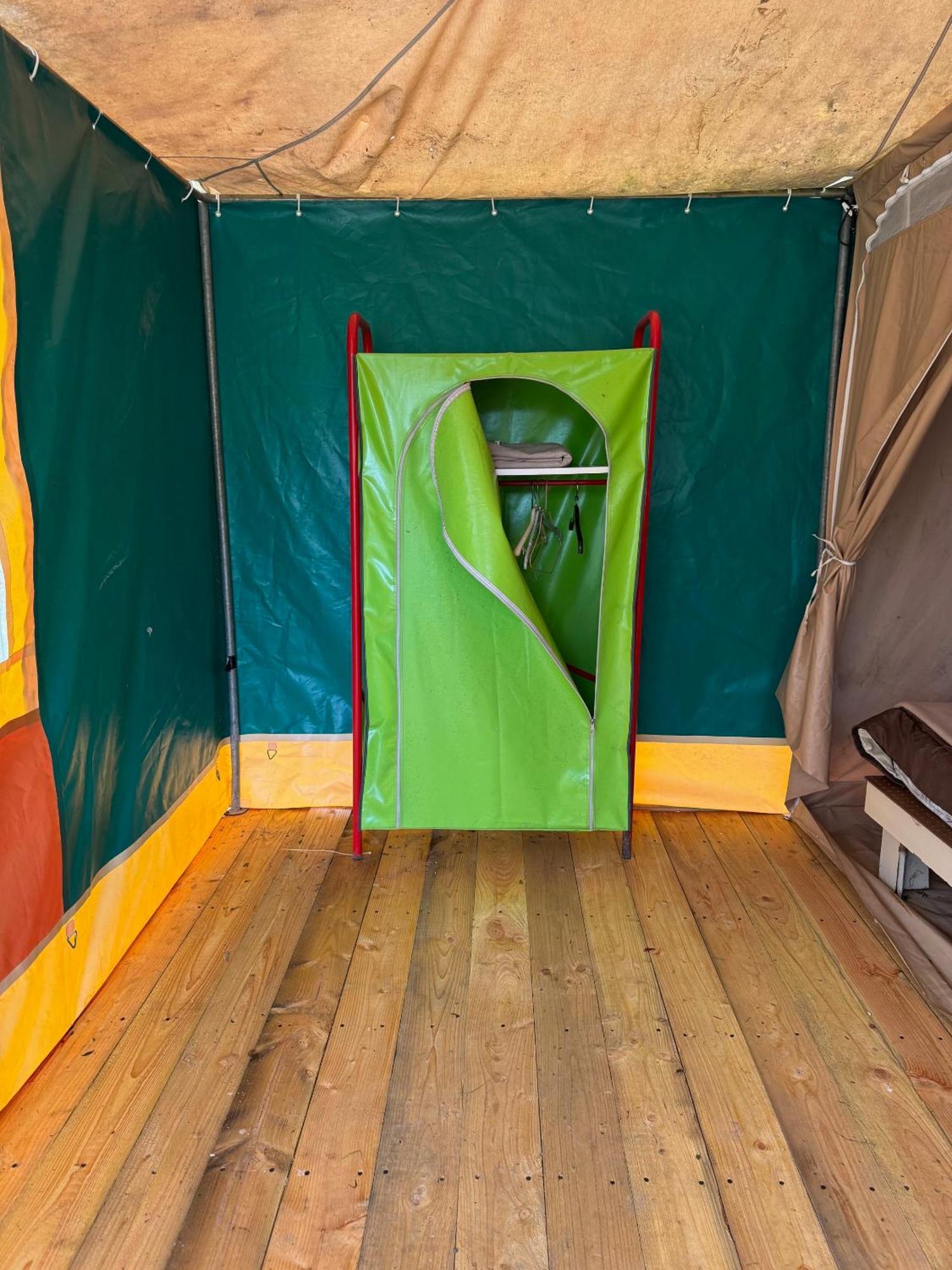 Camping Animal King